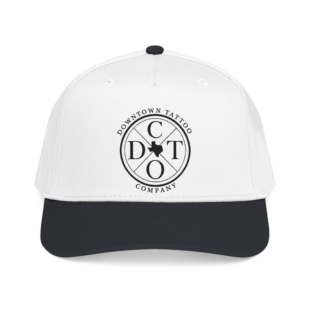 DTC round logo OTTO 31-069 snapback cap - Black / White - Front view